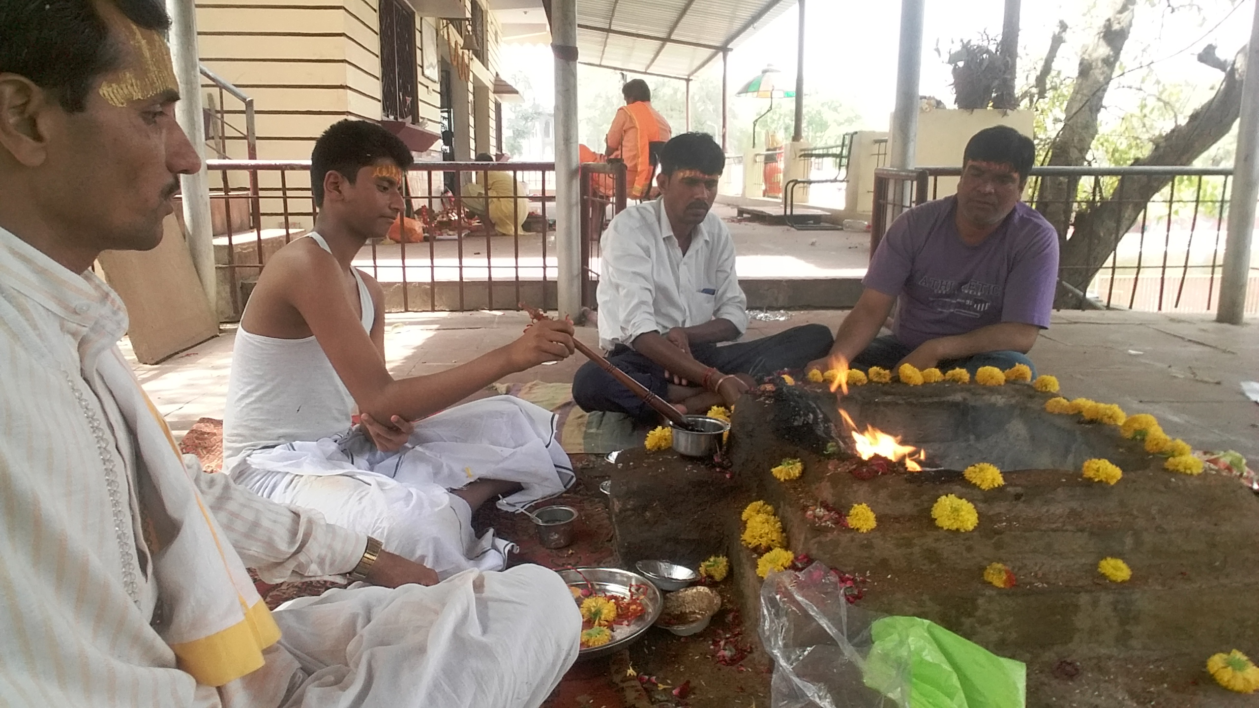 Grahn kalsarp puja vidhan dile se गृहण कालसर्फ पुजा विधान दिल्ली से